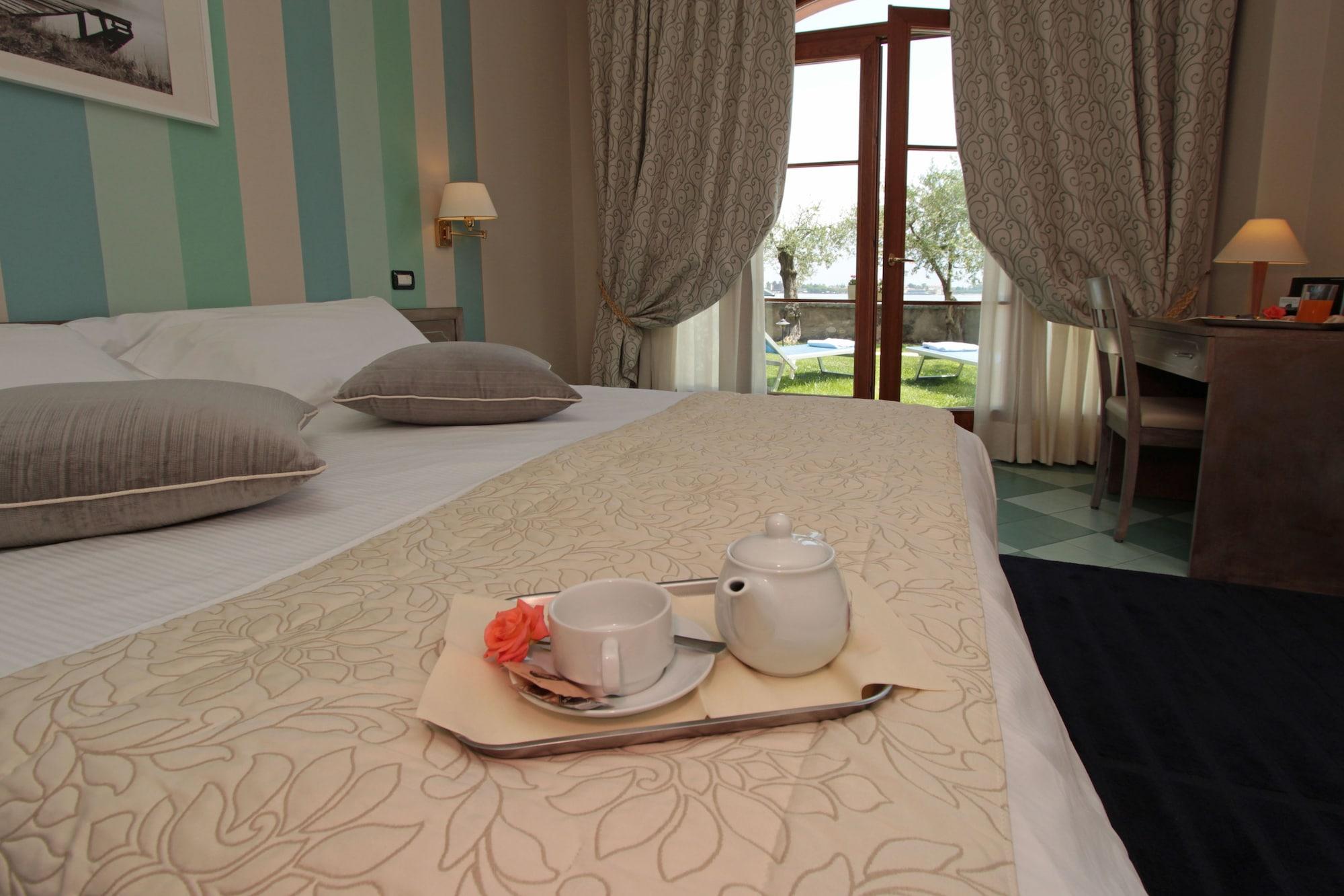 Hotel Villa Maria Au Lac - Estella Hotels Italia Toscolano Maderno Exterior photo