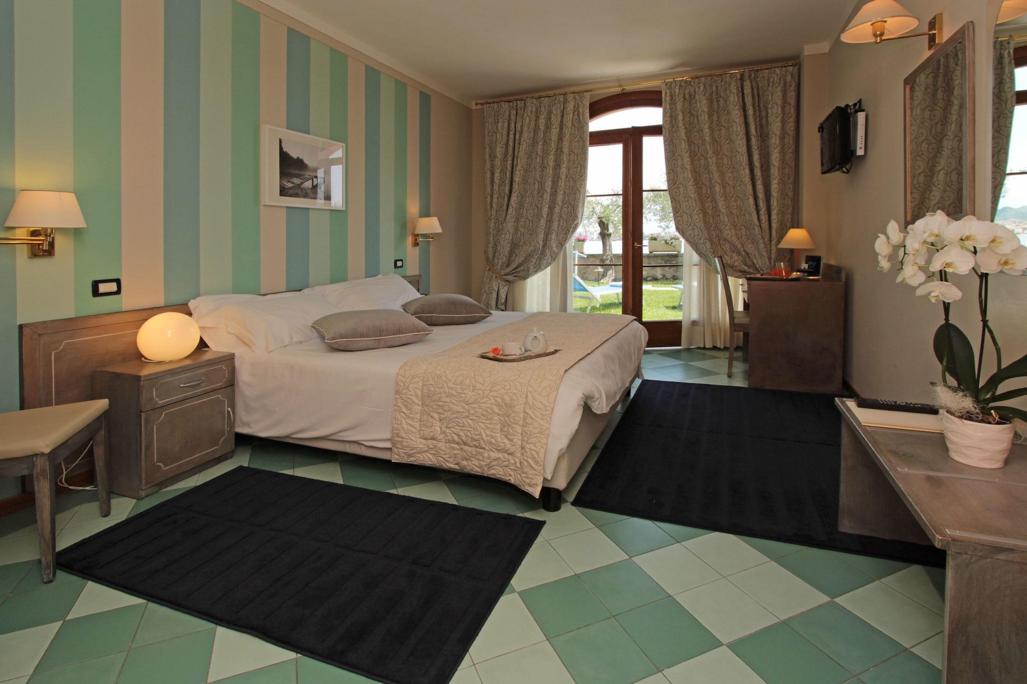 Hotel Villa Maria Au Lac - Estella Hotels Italia Toscolano Maderno Exterior photo