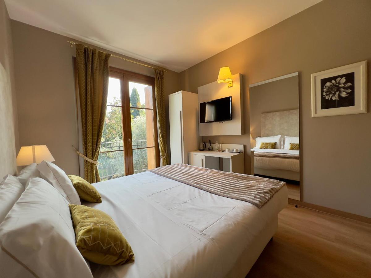 Hotel Villa Maria Au Lac - Estella Hotels Italia Toscolano Maderno Exterior photo